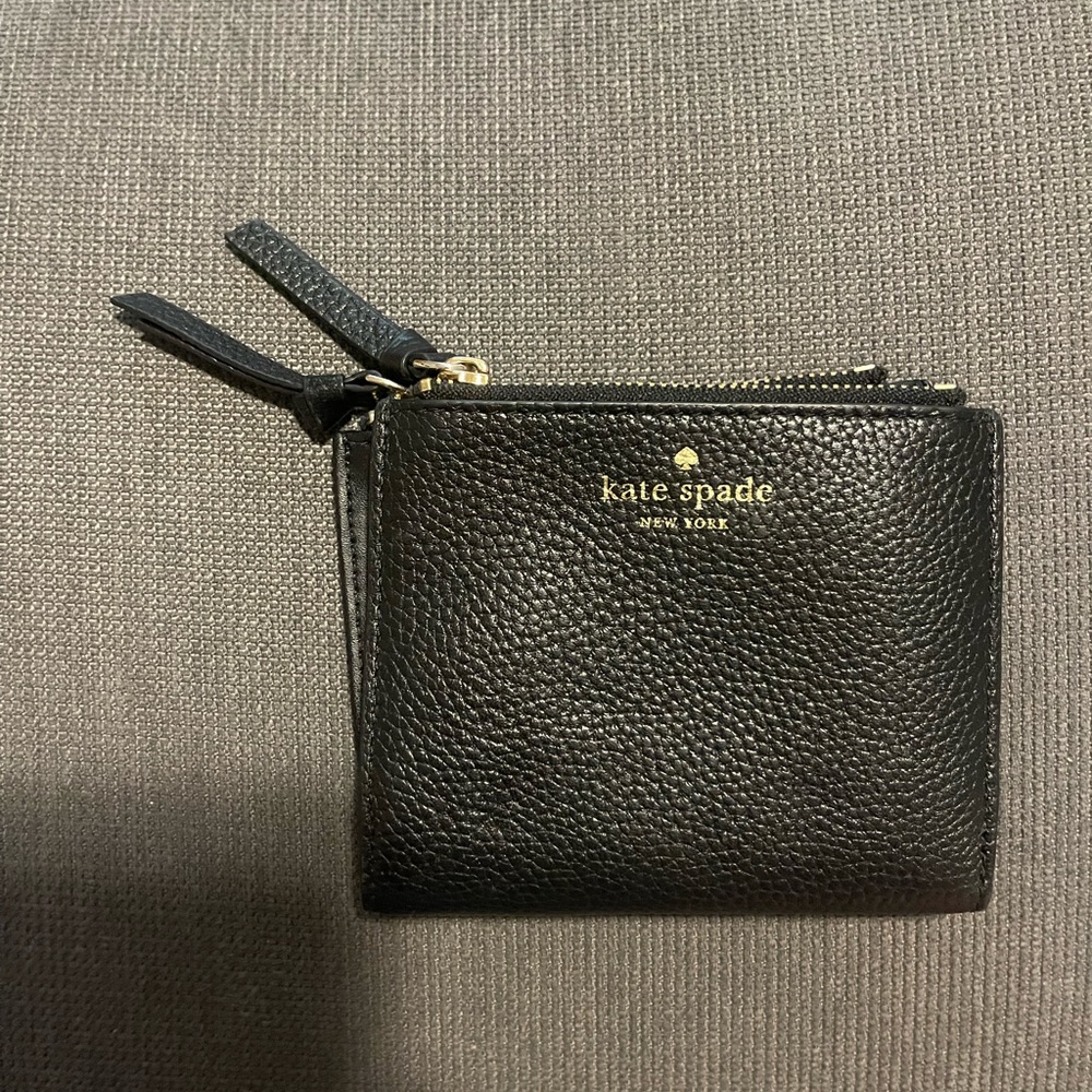 Black Kate spade bi-fold wallet